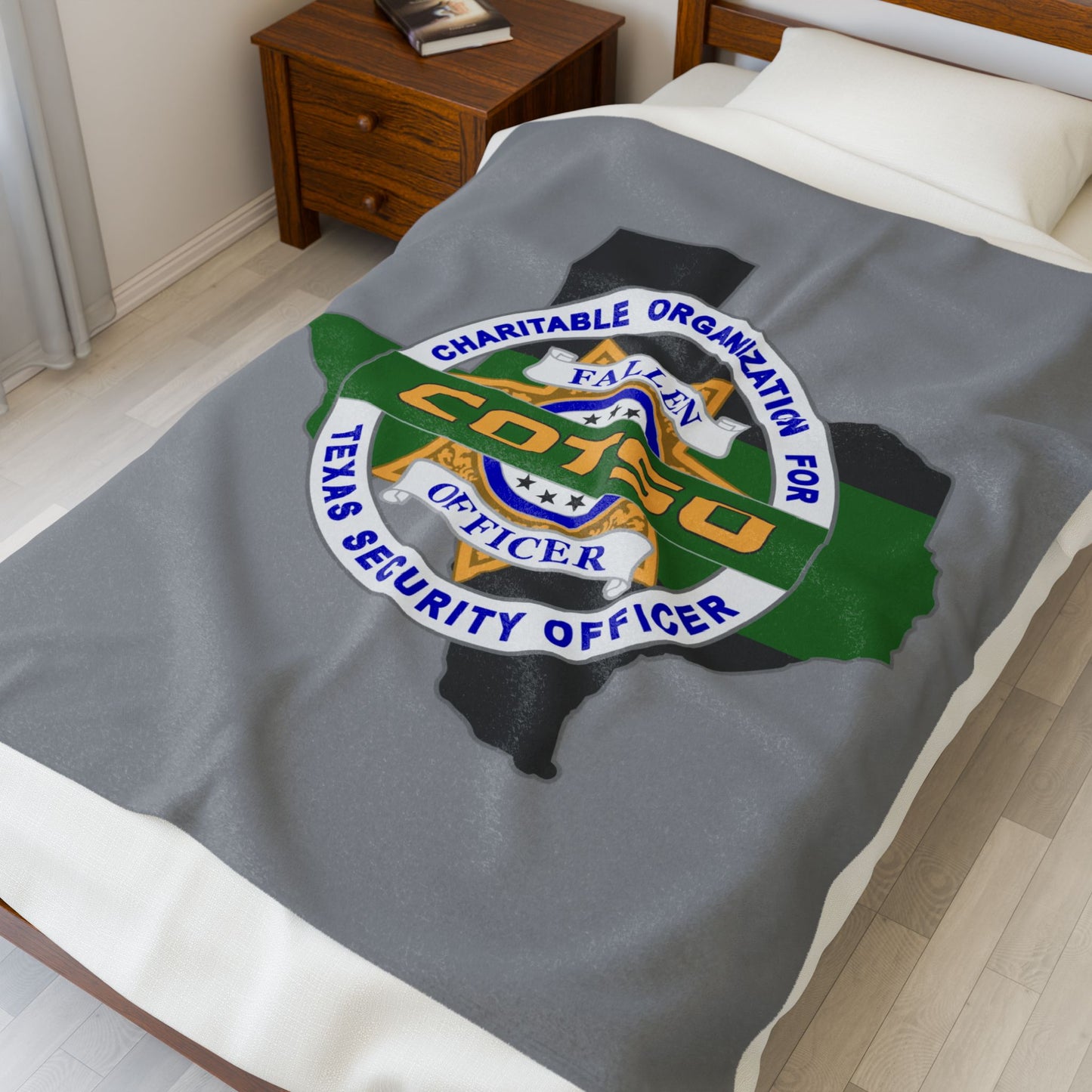 Thin Green Line Velveteen Plush Blanket, Gray, Style 1